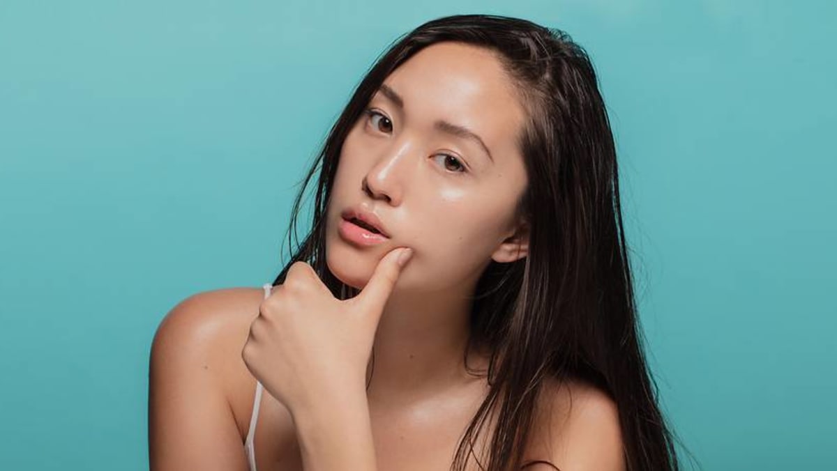 Makeup melting in hot and humid weather? We've got 8 sweat-proof hacks - CNA Lifestyle