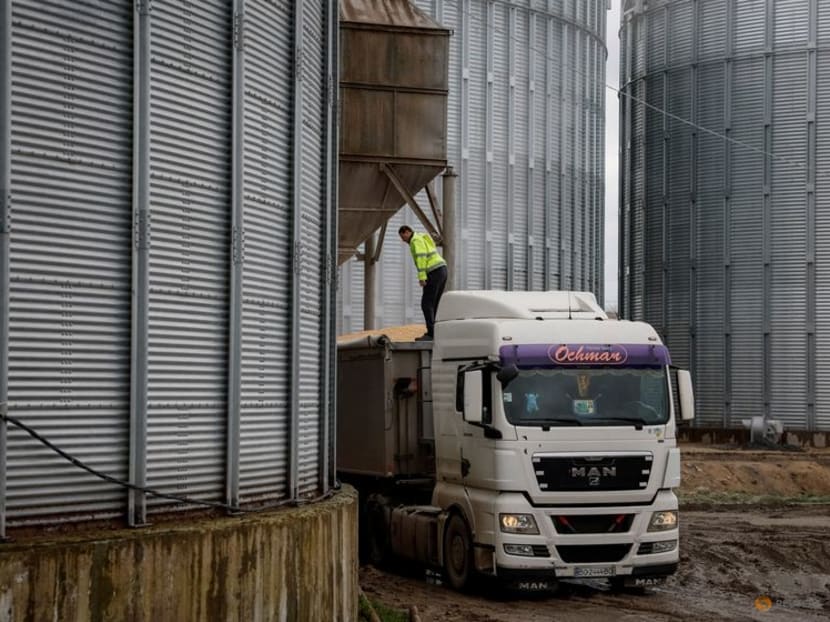 FILE PHOTO: A truck with corn is seen at a grain storage facility in the village of Bilohiria, Khmelnytskyi region, Ukraine April 19, 2023. REUTERS/Gleb Garanich/File Photo FILE PHOTO: A truck with corn is seen at a grain storage facility in the village of Bilohiria, Khmelnytskyi region, Ukraine April 19, 2023. REUTERS/Gleb Garanich/File Photo