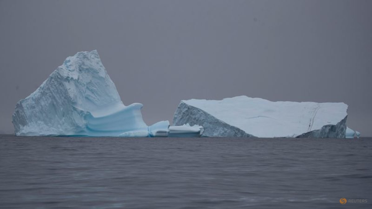 Antarctic winter sea ice hits 'extreme' record low