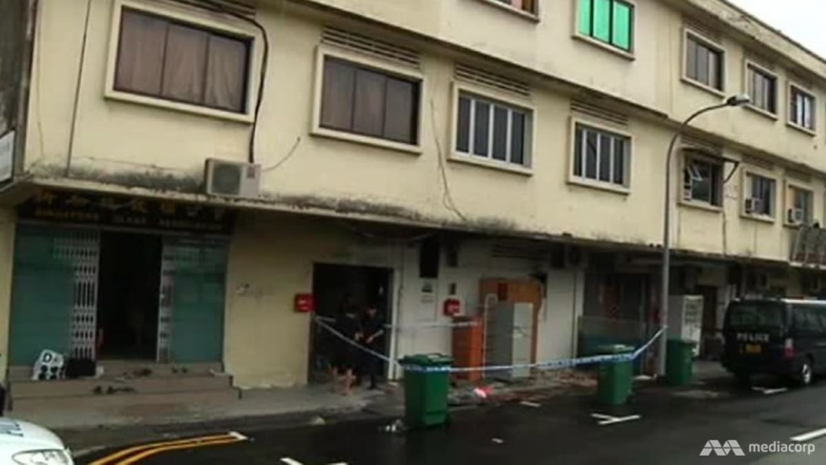 Kebakaran Geylang yang fatal: Pemilik rumah, 2 orang lainnya dipenjara karena menampung 22 pekerja asing di ruko