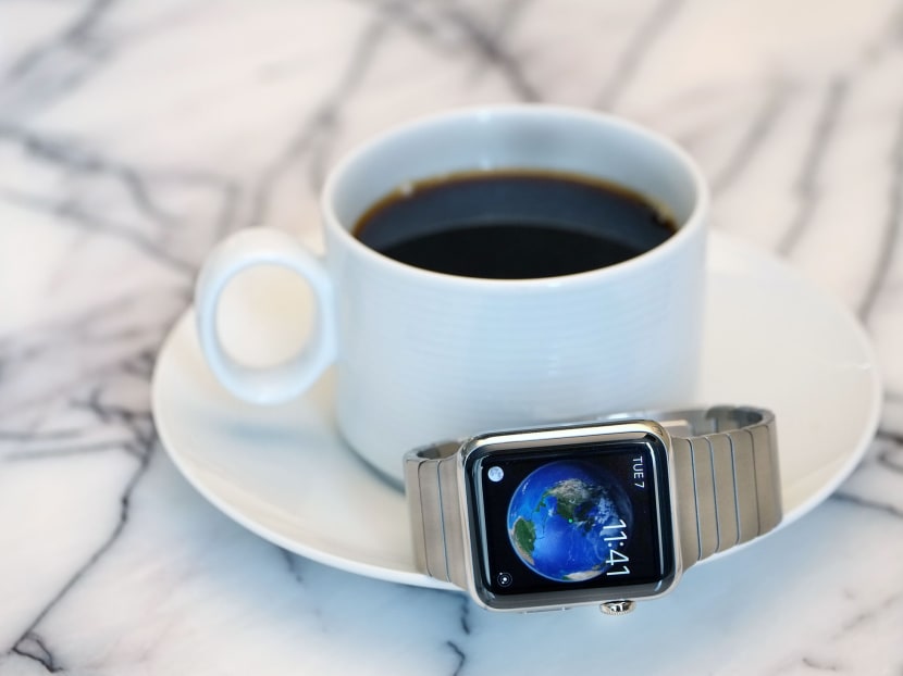 How not to be a jerk while wearing the Apple Watch