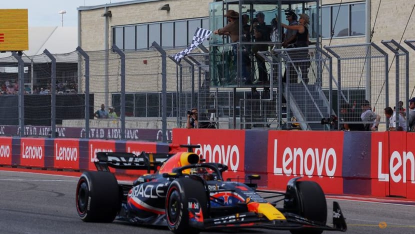 Verstappen holds off Hamilton for 50th career F1 win