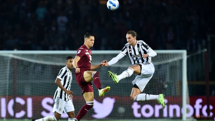 Late Locatelli strike hands Juventus win over Torino in Turin derby