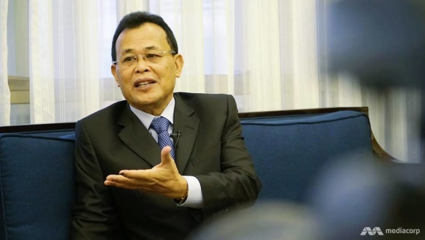 Johor Chief Minister admits he does not have a degree, apologises to Malaysians for ‘misunderstanding’ Johor Chief Minister admits he does not have a degree, apologises to Malaysians for ‘misunderstanding’