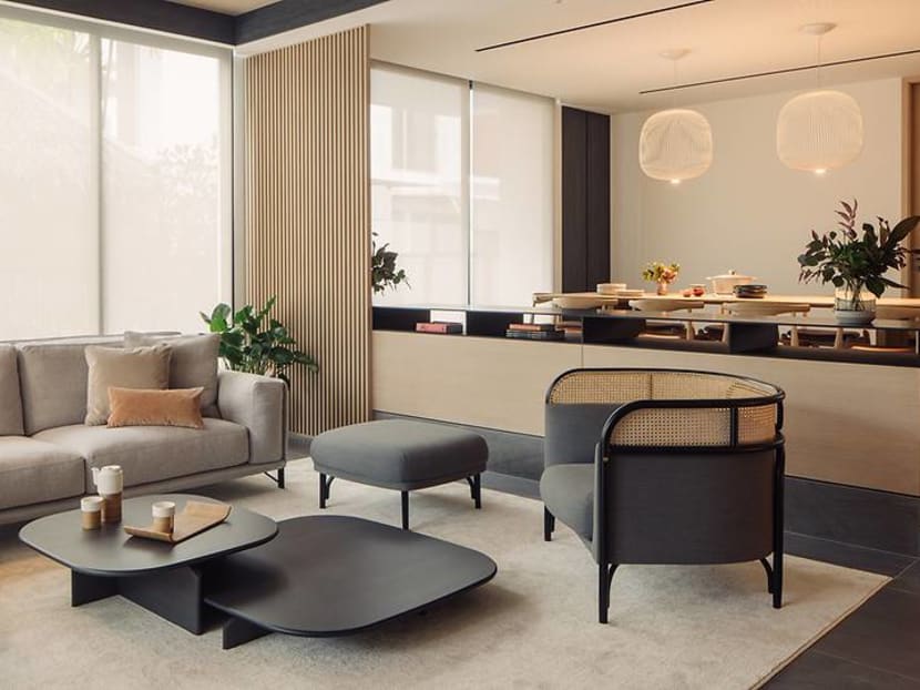 A Singapore house with a minimalist interior that keeps clutter at bay A Singapore house with a minimalist interior that keeps clutter at bay