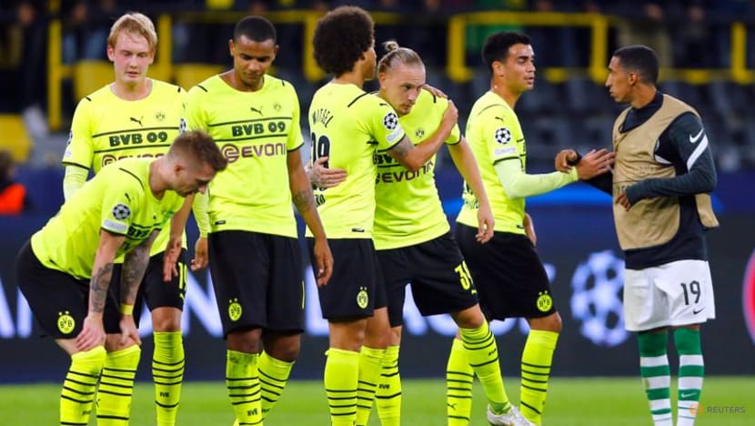Malen's maiden goal hands Dortmund 1-0 win over Sporting Malen's maiden goal hands Dortmund 1-0 win over Sporting