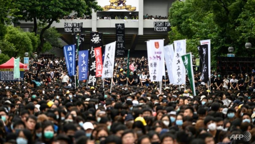 Hong Kong demonstrators now have no excuse for violence, says Chinese paper Hong Kong demonstrators now have no excuse for violence, says Chinese paper