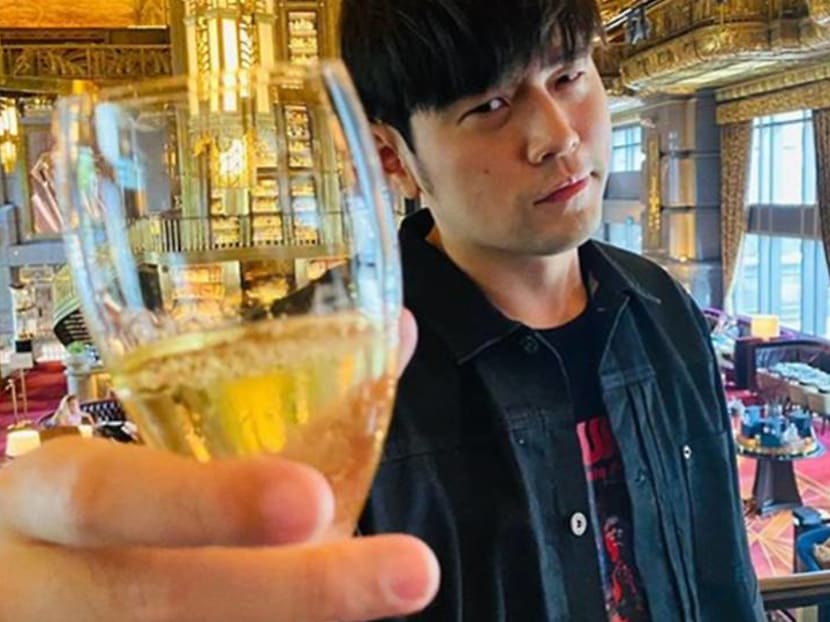 Jay Chou explores Singapore with Mum and treats local fans at Atlas Jay Chou explores Singapore with Mum and treats local fans at Atlas