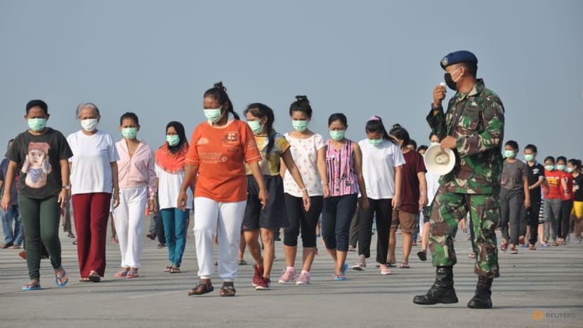 Malaysia says Indonesia agrees to lift freeze on sending migrant workers Malaysia says Indonesia agrees to lift freeze on sending migrant workers