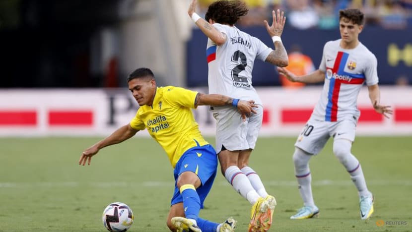 Barca hit four at Cadiz and move top of La Liga Barca hit four at Cadiz and move top of La Liga