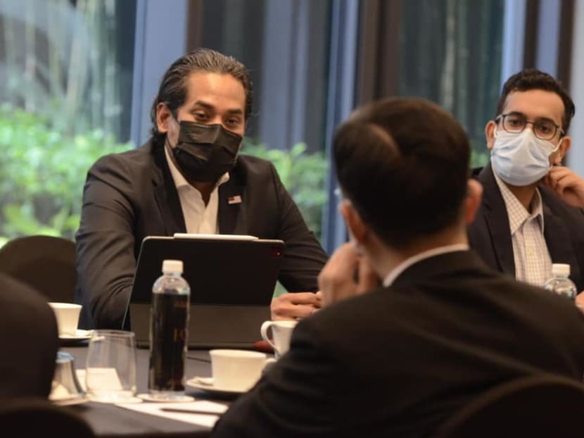 Malaysia’s Science, Technology and Innovation Minister Khairy Jamaluddin on Facebook detailed his meeting with Singapore’s Minister for Foreign Affairs Vivian Balakrishnan, who was making an official visit to Malaysia from Tuesday (March 23) to Wednesday.