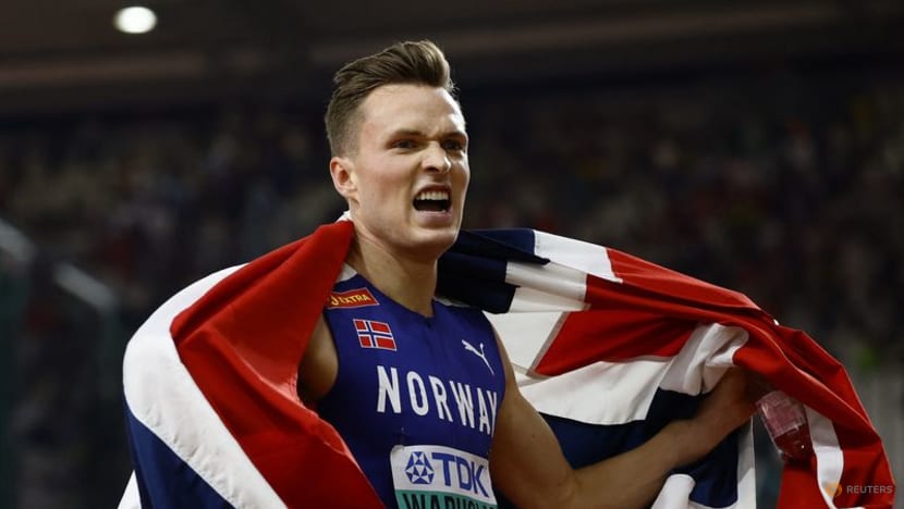 Warholm back on top of world 400-hurdles podium