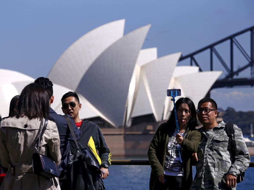 Evacuation at Sydney Opera House Asian police on alert TODAY