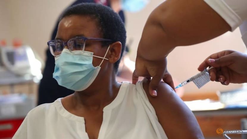 South Africa regulator recommends lifting Johnson & Johnson vaccine pause after some conditions South Africa regulator recommends lifting Johnson & Johnson vaccine pause after some conditions