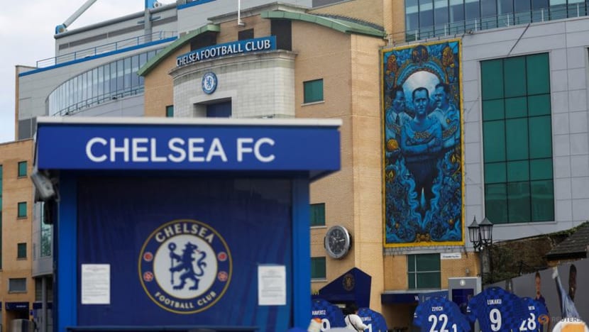 Chelsea owner Abramovich, Rosneft boss Sechin hit by UK sanctions Chelsea owner Abramovich, Rosneft boss Sechin hit by UK sanctions