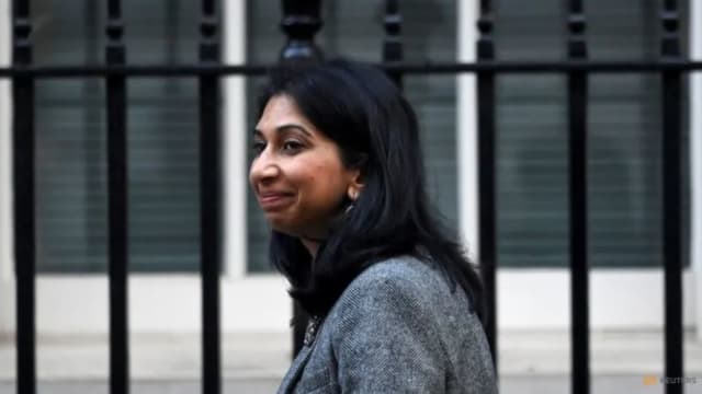 英国内政部长布雷弗曼宣布辞职