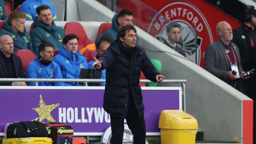 Spurs boss Conte dismisses PSG links Spurs boss Conte dismisses PSG links
