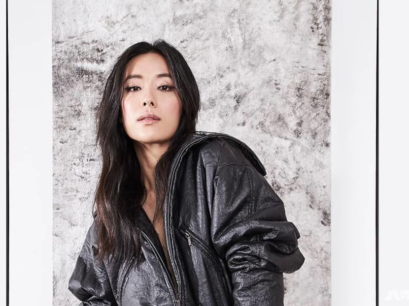 How to easily style your own hair like Song Hye-kyo and Rebecca Lim this party season How to easily style your own hair like Song Hye-kyo and Rebecca Lim this party season