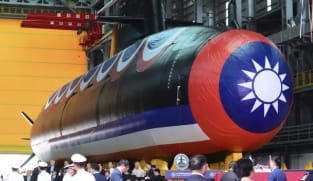 Taiwan lancar kapal selam pertama buatan sendiri