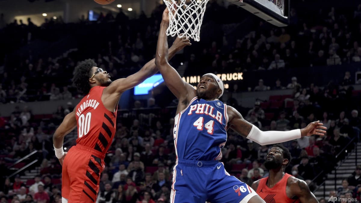 Blazers spoil Lillard’s return to Portland, Durant’s Suns eclipse Nets