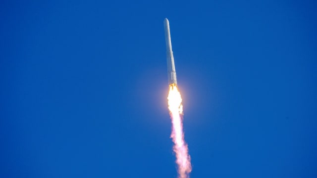 韩国成功发射运载火箭 但试验卫星未能进入预定轨道