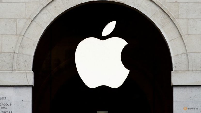 2023 11 28t230851z 1 lynxmpejar100 rtroptp 3 eu apple antitrust