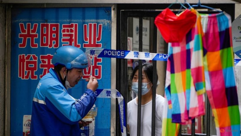 Shanghai takes baby steps towards ending COVID-19 lockdown Shanghai takes baby steps towards ending COVID-19 lockdown