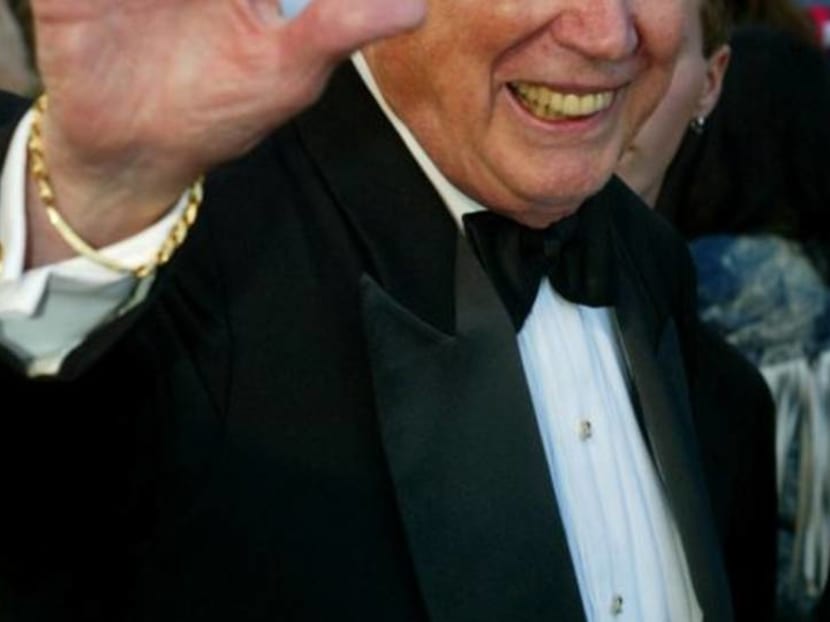 US television broadcaster Hugh Downs dies at age 99 US television broadcaster Hugh Downs dies at age 99