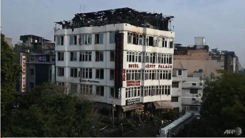 17 maut dalam kebakaran hotel di New Delhi
