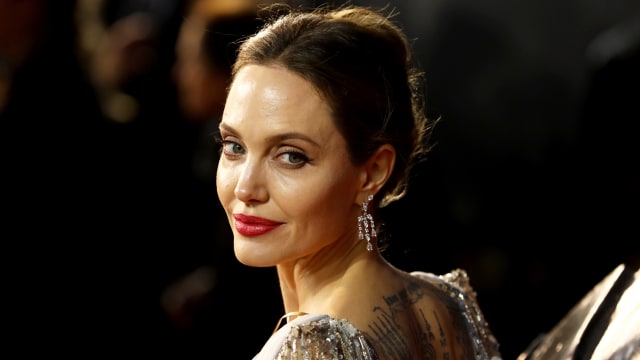 俄罗斯乌克兰开战　Angelina Jolie：尽我所能保护难民