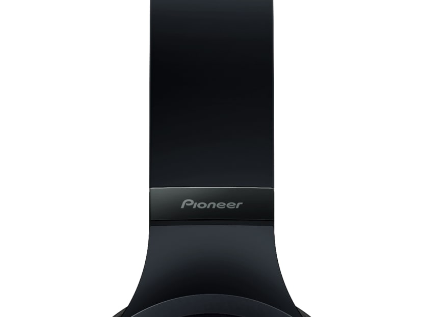 Review: Pioneer’s new headphones provides big bass
