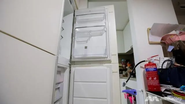 盛港公寓两月内四个冰箱起火 企发局吁公众停用同款冰箱