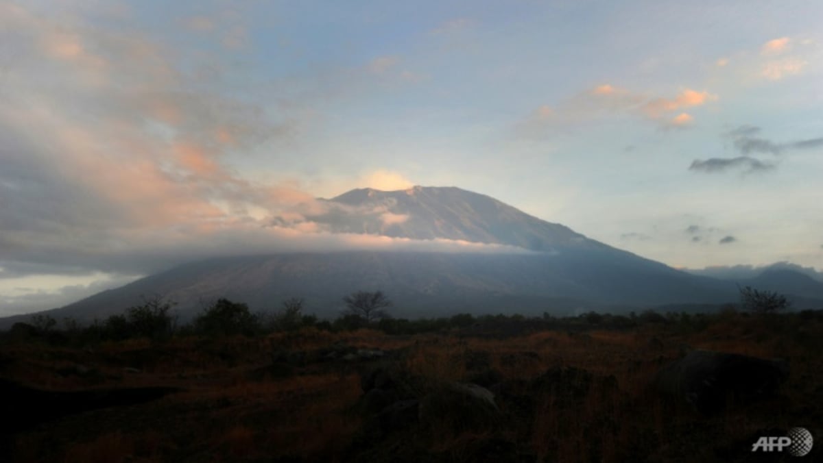 Rencana untuk melarang orang mendaki gunung di Bali masih dalam pembahasan: Menteri Pariwisata Indonesia