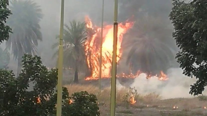 Fire breaks out near Jurong Town Hall Road Fire breaks out near Jurong Town Hall Road