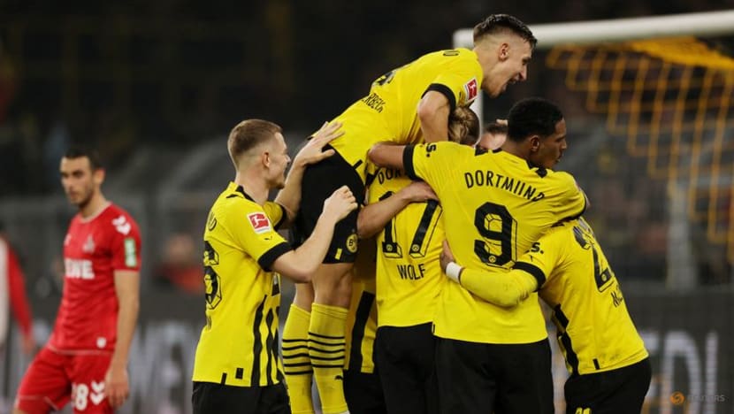 Dazzling Dortmund crush Cologne 6-1 to confirm their title ambitions Dazzling Dortmund crush Cologne 6-1 to confirm their title ambitions