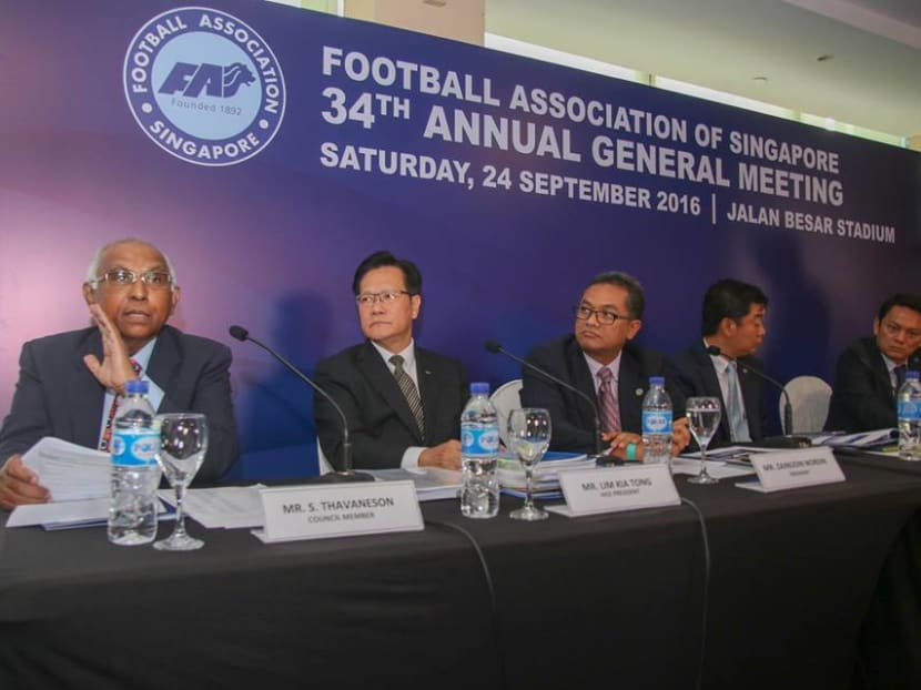 The current FAS Council at the post-Annual Generall Meeting press conference on Sept 24 during which it announced that it was withdrawing the amended constitution from the agenda. PHOTO: FAS