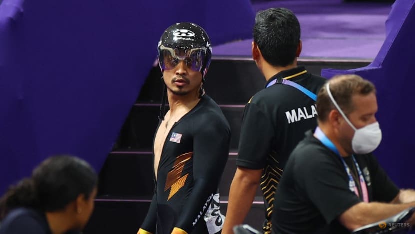 Azizulhasni's disqualification at final Games a blow to Malaysia's dreams of gold