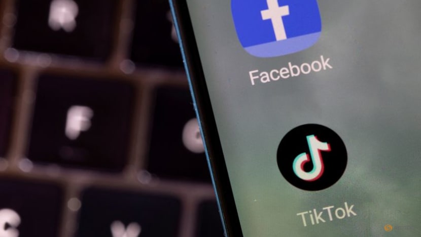 Seattle public schools blame tech giants for social media harm in lawsuit Seattle public schools blame tech giants for social media harm in lawsuit
