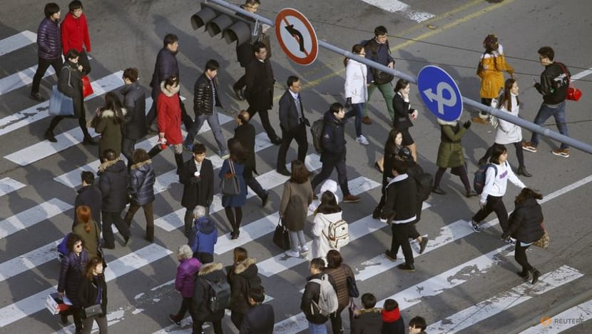 S Korea finance ministry warns growth may slow, exports face growing downside risks S Korea finance ministry warns growth may slow, exports face growing downside risks
