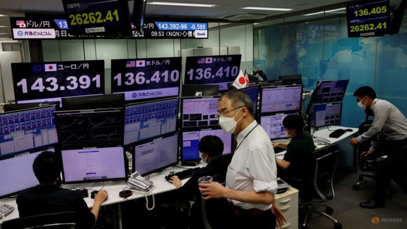 Asian stocks stumble as Wall St optimism peters out Asian stocks stumble as Wall St optimism peters out