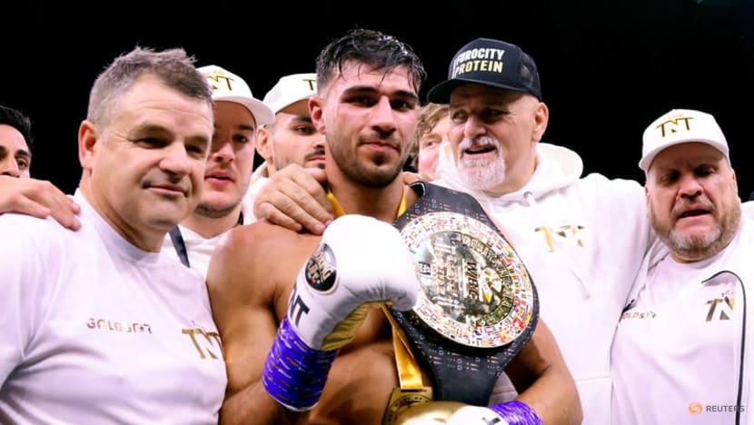 Tommy Fury defeats Jake Paul in Saudi showdown Tommy Fury defeats Jake Paul in Saudi showdown
