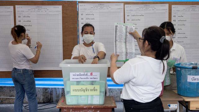 计票工作即将完成 泰国在野前进党和为泰党持续领先