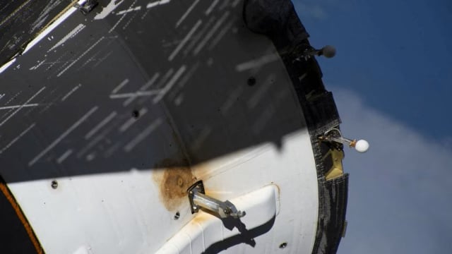 俄罗斯发射无人驾驶飞船 以接回受困国际空间站近半年三名宇航员