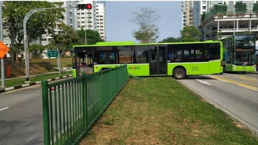 Go-Ahead siasat kes bas langgar pembahagi jalan raya di Pasir Ris