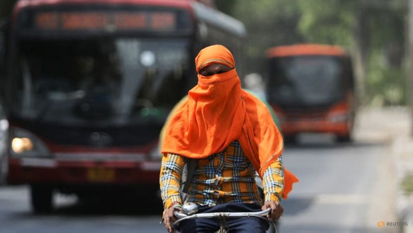 Pakistan, India reel under intense heat wave Pakistan, India reel under intense heat wave