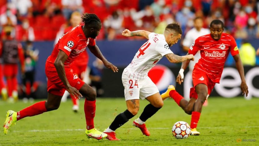 Football: Sevilla draw with Salzburg after four first-half penalties awarded