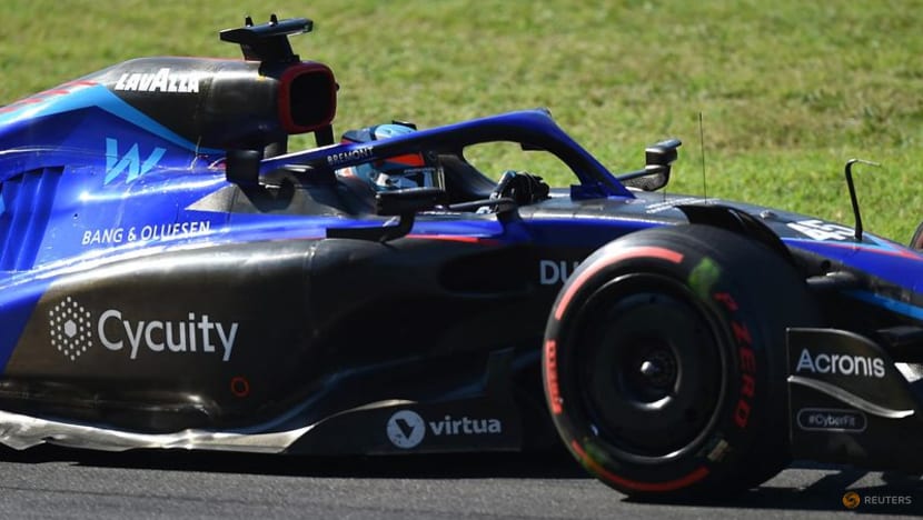 De Vries lays down a marker on dream debut in F1 De Vries lays down a marker on dream debut in F1