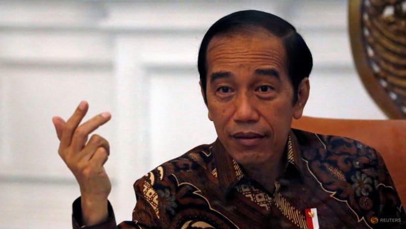 Indonesia has to strike balance between health and economy; COVID-19 policies are consistent, says Jokowi Indonesia has to strike balance between health and economy; COVID-19 policies are consistent, says Jokowi
