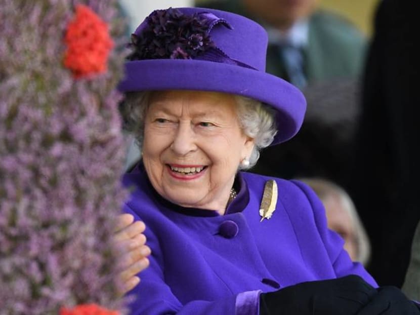 Australian girl loses her toy monkey – and Queen Elizabeth returns it