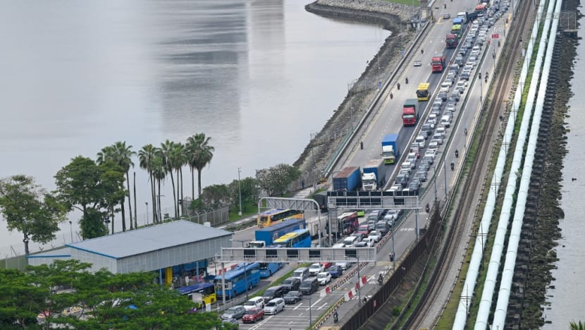 High-Quality Heavy Traffic Expected At Singapore's Land Checkpoints During June School Holidays Artwork in 4K High-Quality Heavy Traffic Expected At Singapore's Land Checkpoints During June School Holidays Artwork in 4K